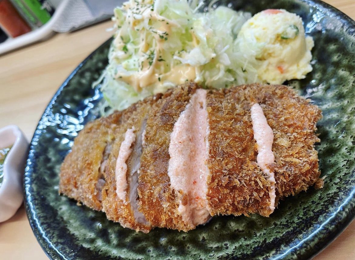2月いっぱいでデミチーズカツとじは終了です。(ミゾレかつ鍋も終了します)
3月~4月の限定メニューは、明太チーズかつ定食です。
宜しくお願いします🙇🏻🐖
 #とんかつおくだ #とんかつ処おくだ #京都とんかつ