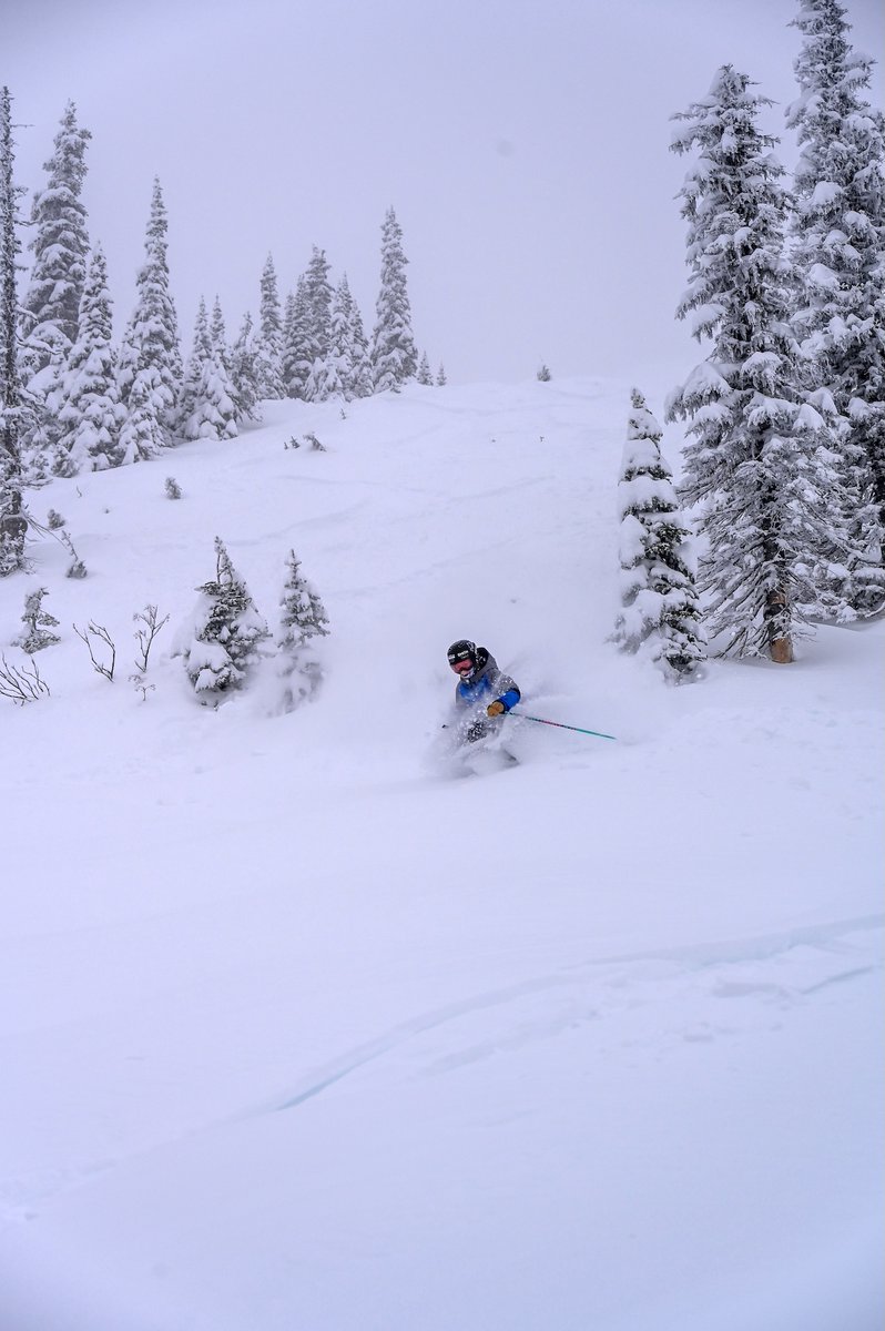 OnTheSnow tweet media