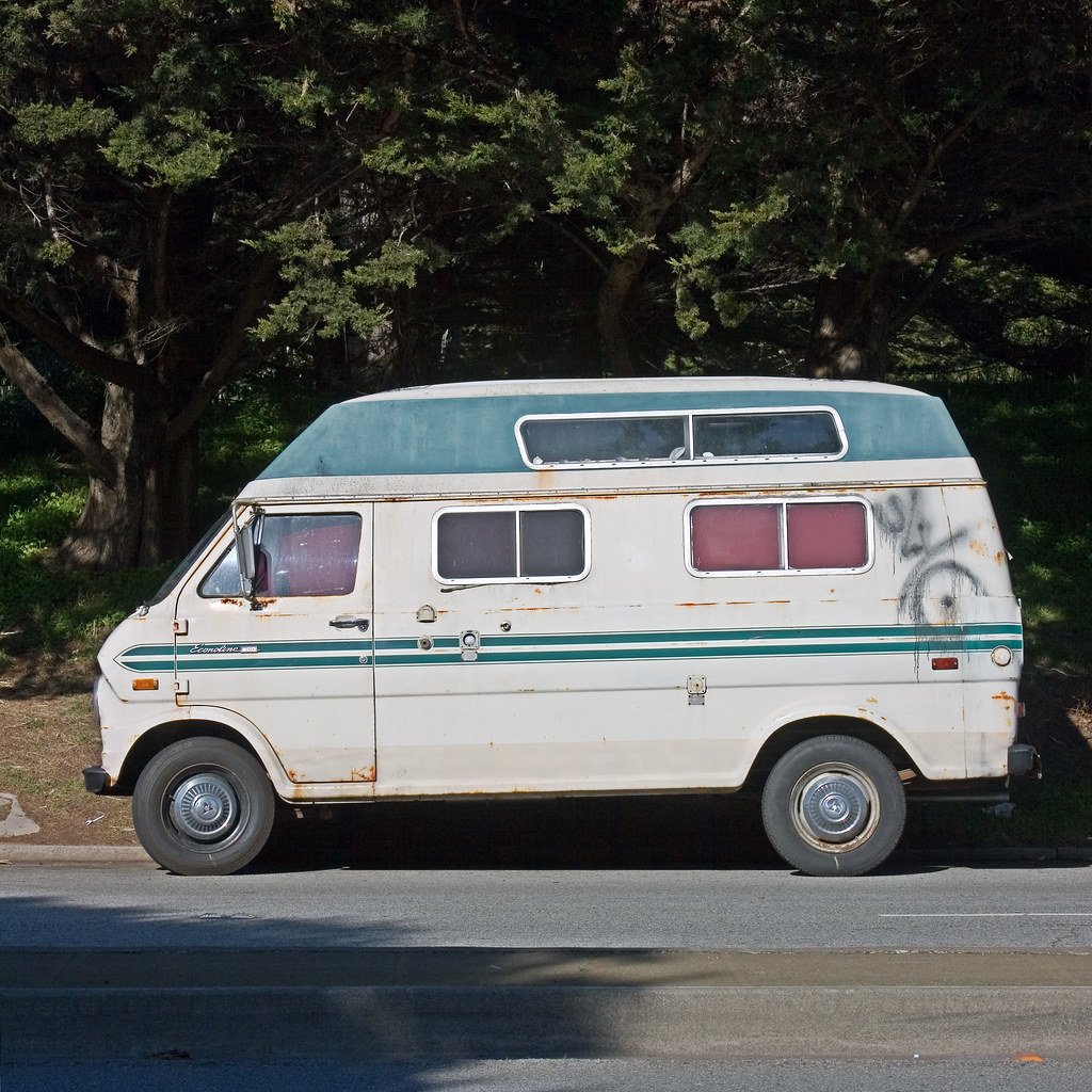 CreepyVan69's tweet photo. Would you step in? #creepythings #creepy #vanlife https://t.co/2oSVd0uOOr