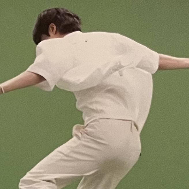 babieseokjins's tweet image. seokjin 🍑 from the run seokjin the original photo book