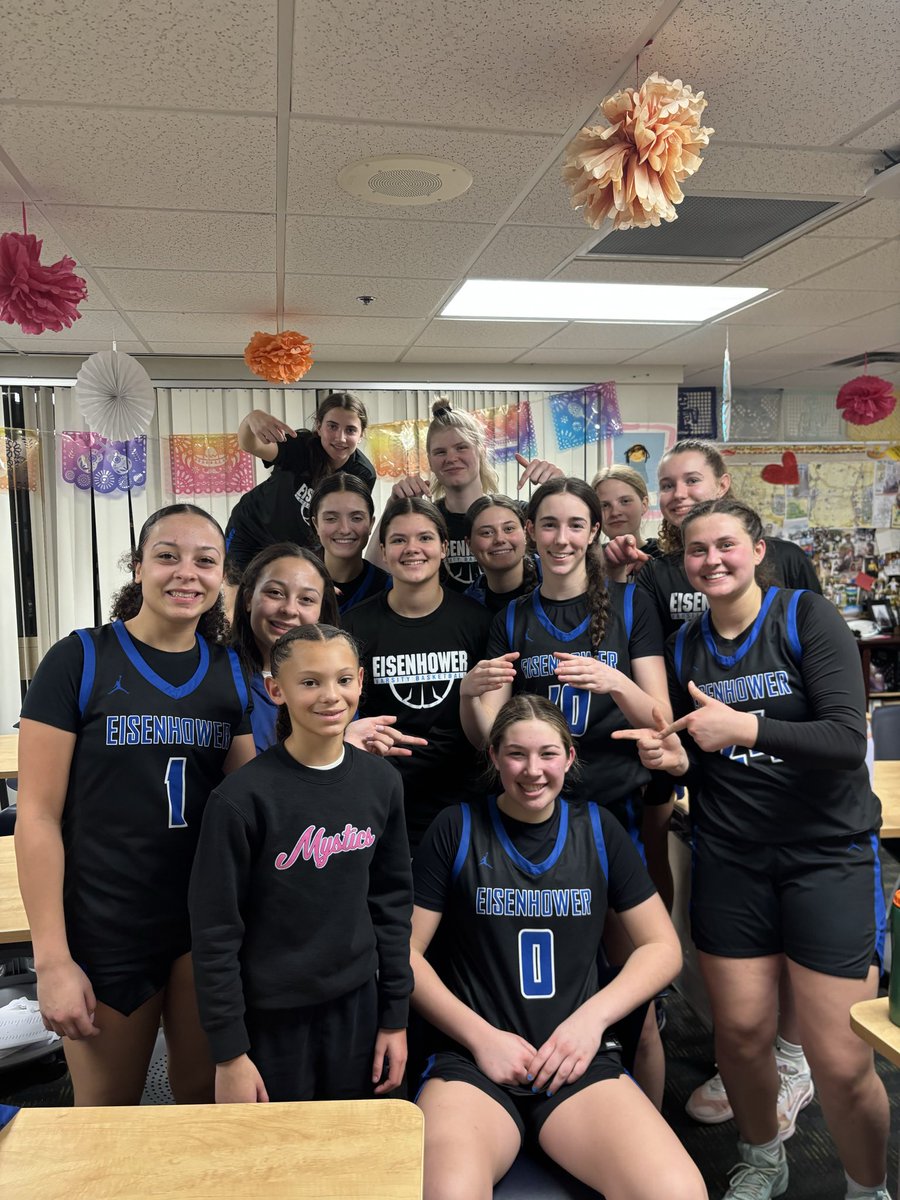 Eisenhower Girls Basketball tweet media