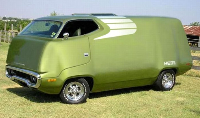 CreepyVan69's tweet photo. The Green Machine! #future #automotive #classic https://t.co/KZBcySQYzG
