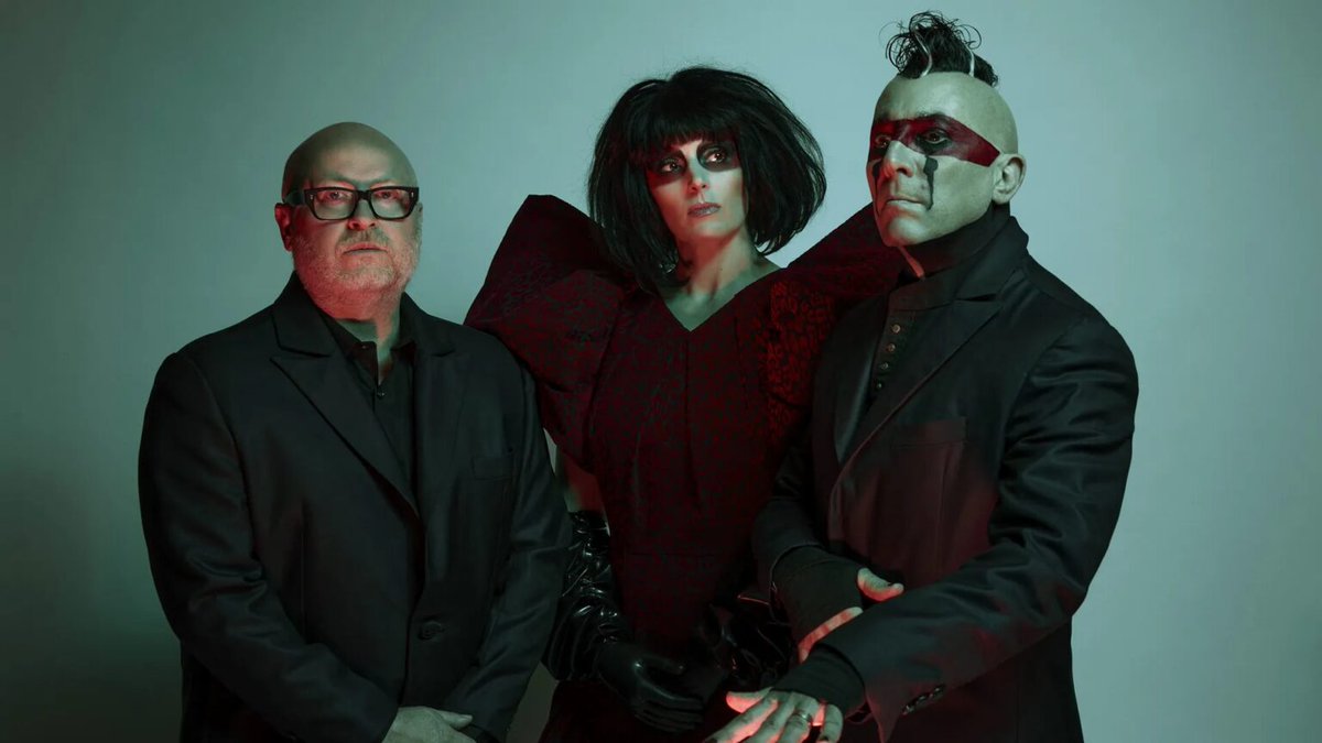 RollingStoneFra's tweet image. INTERVIEW : A l’occasion de la sortie de l’album Normal Isn’t, Maynard James Keenan, également chanteur de Tool et A Perfect Circle, continue de défendre son projet Puscifer, aussi étrange qu’attirant : rollingstone.fr/interview-pusc…

#puscifer #maynardjameskeenan #normalisnt