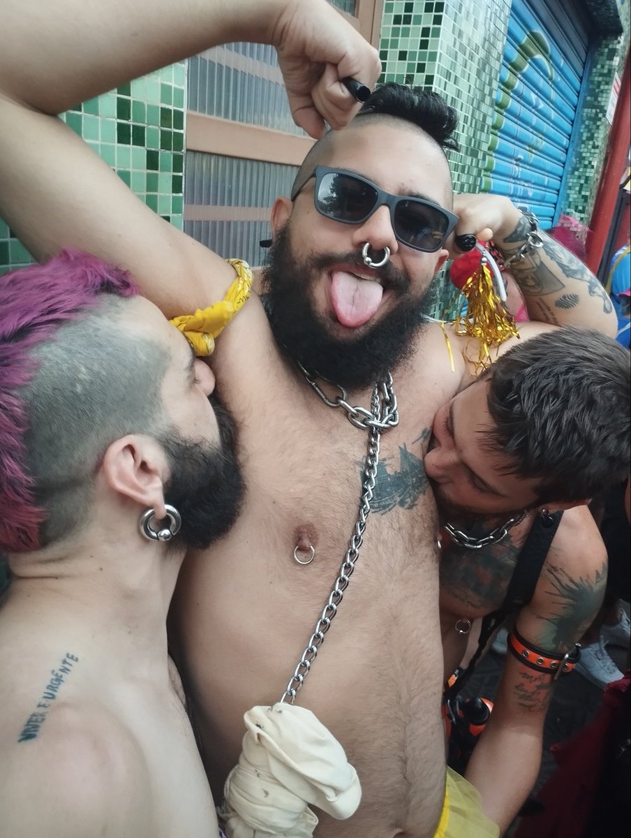 kinky_chaser's tweet photo. É carnaval no Brasil 🥵🐽

@smokerOtter @freewolfxxx https://t.co/tsVDr6ydeS