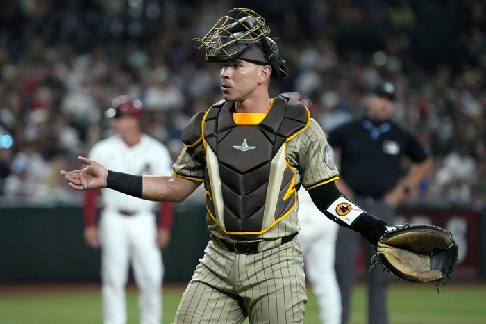 Padres' catcher Freddy Fermin is the glue-guy needed in 2026 #Padres  eastvillagetimes.com/hgd6