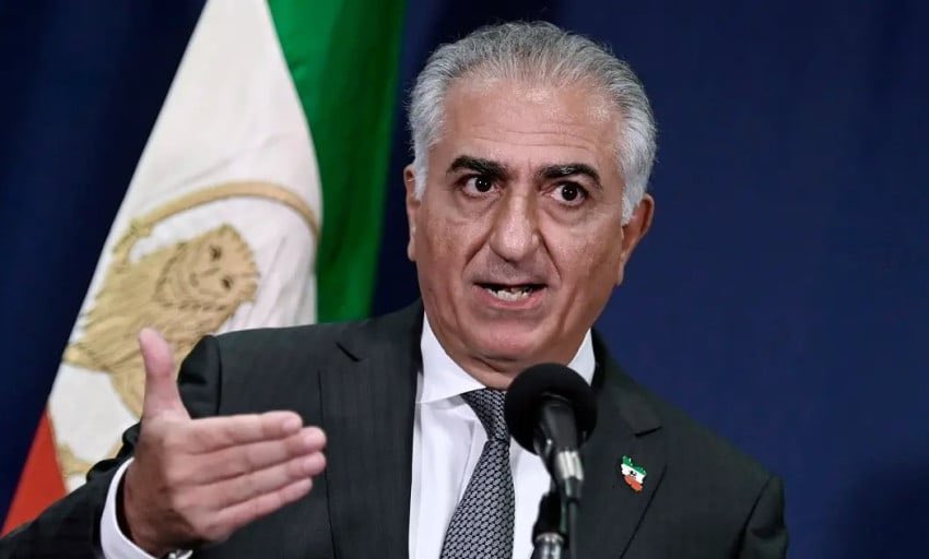 Donald Trump Jr Q tweet media