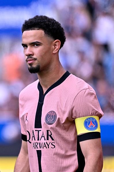 ®️❤️💙🇬🇦 tweet media