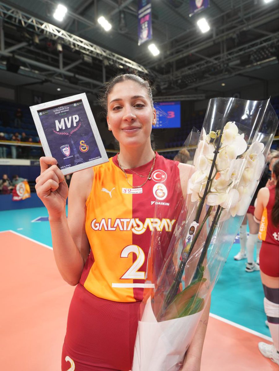 𝑀𝒱𝒫 𝒾𝓃 𝒫𝒶𝓇𝒾𝓈 🤩

1️⃣9️⃣ sayı ile takımımızın en skoreri ve maçın MVP’si Kaptan İlkin Aydın!