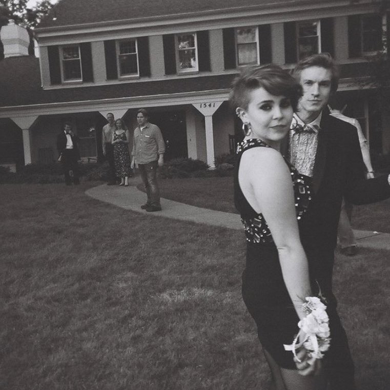 TheCinesthetic's tweet photo. The Perks of Being a Wallflower bts. https://t.co/GgTlVWyluE