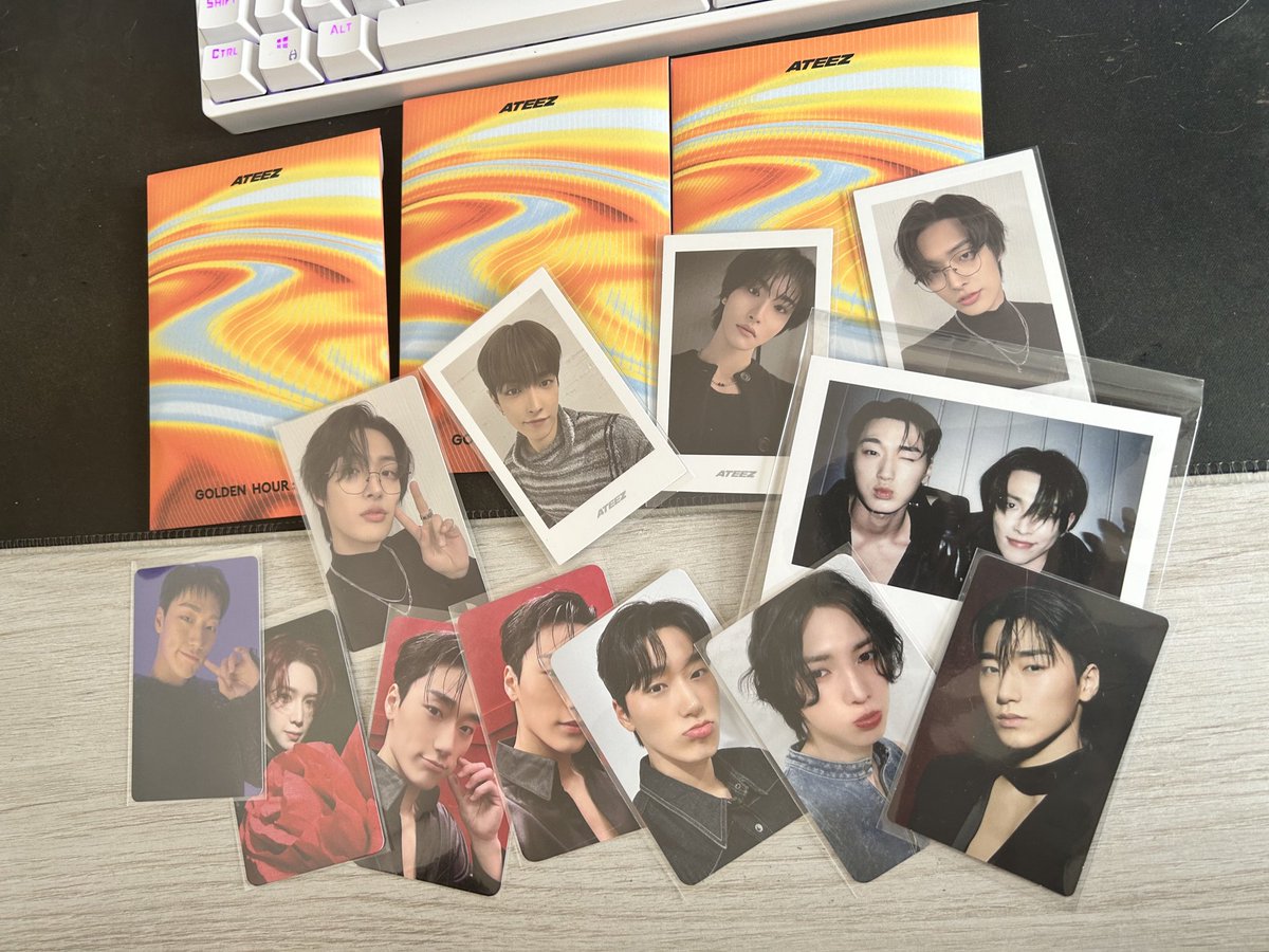 Feedback positivíssimo pra <a href="/jjongbear_1/">gab 💜</a> por todos esses cards lindossss, cuidado com as cegs e as embalagens ❤️❤️❤️❤️