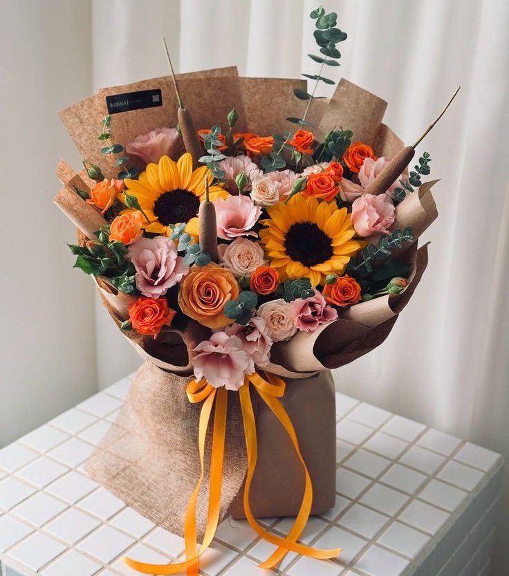 armyflowershop's tweet image. 💚🍂🌻🍂🎂🏵️🏵️🎂🍂🌻🍂💚

             𝐹𝓁𝑜𝓌𝑒𝓇 𝒟𝑒𝓁𝒾𝓋𝑒𝓇𝓎 

𝐹𝑜𝓇: @BTS_twt #Hoseok #JHope #Hope

𝐹𝓇𝑜𝓂: @99pcangel

𝑀𝑒𝓈𝓈𝒶𝑔𝑒: Happy Birthday, J-Hope! 🎉🔥

💚🍂🌻🍂🎂🏵️🏵️🎂🍂🌻🍂💚