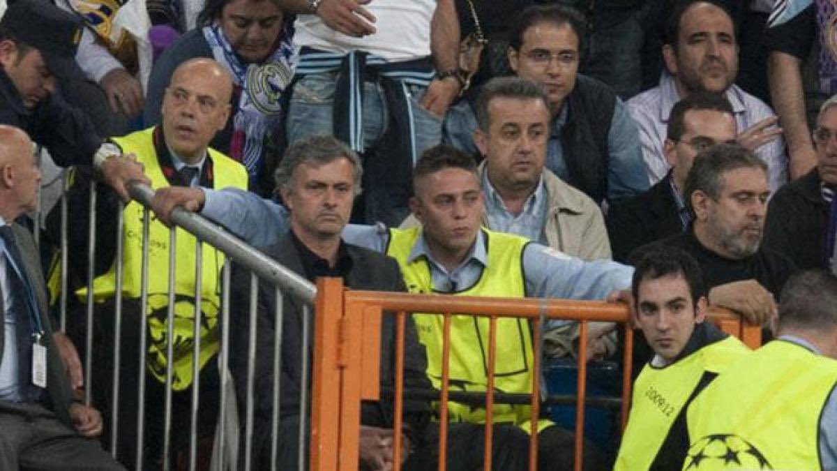 mbafraaude's tweet photo. José mourinho la semana que viene en el Bernabéu: https://t.co/iHhJQwLKQn