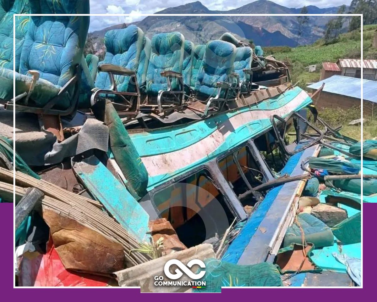 GoComBolivia's tweet photo. 🚌Flota se embarranca en Inca Sarawi, Mocomoco, durante el martes de Ch’alla dejando varios fallecidos y heridos; se espera informe oficial😢🚑
Lee más👇
https://t.co/JVRT8y3eeR
🟢WhatsApp🟣
https://t.co/MyifShLcF2
#AccidenteDeTránsito #Mocomoco #LaPaz #Carnavales https://t.co/6qJYzLhtjV