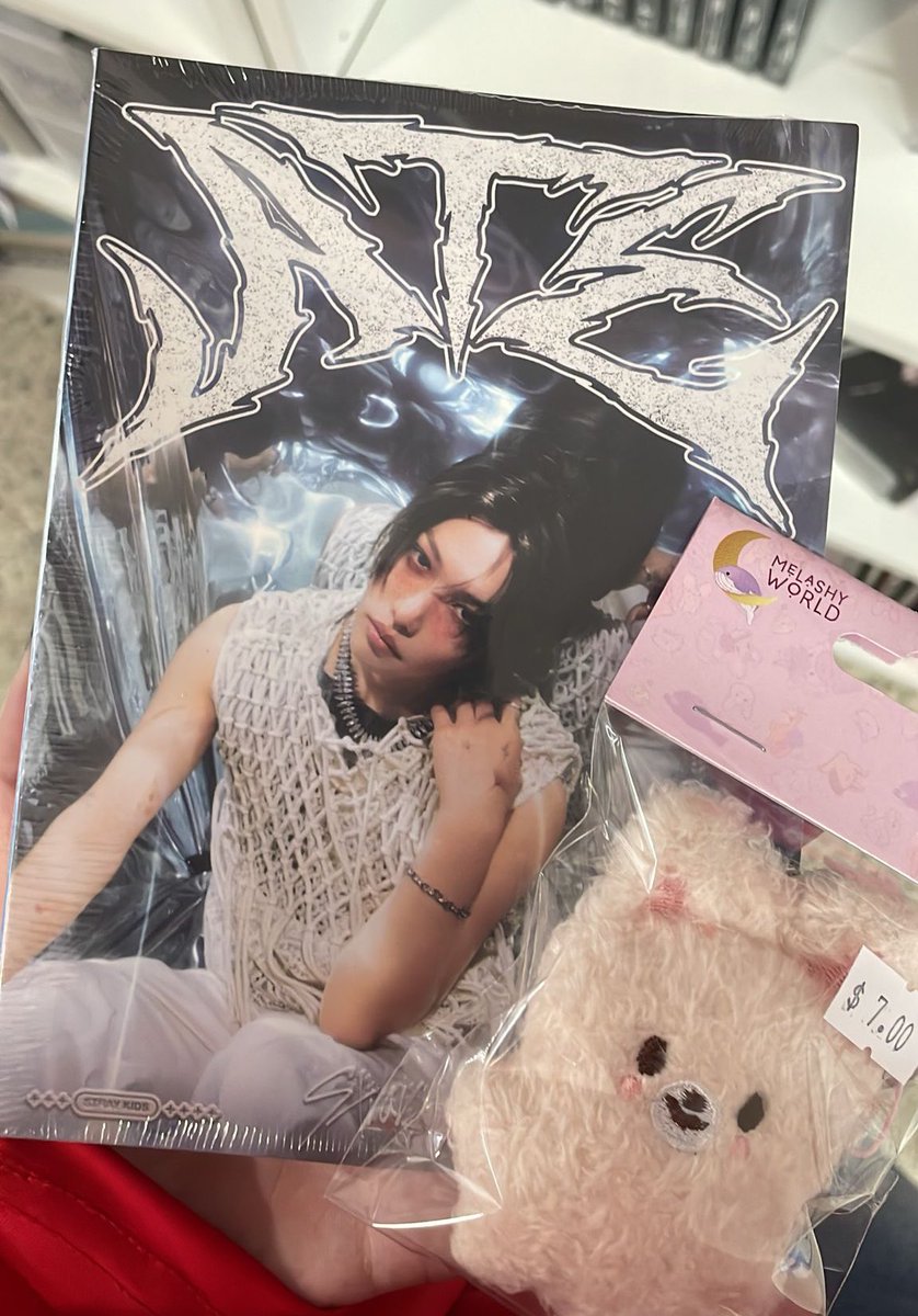 namii aus vio a skz!! tweet media