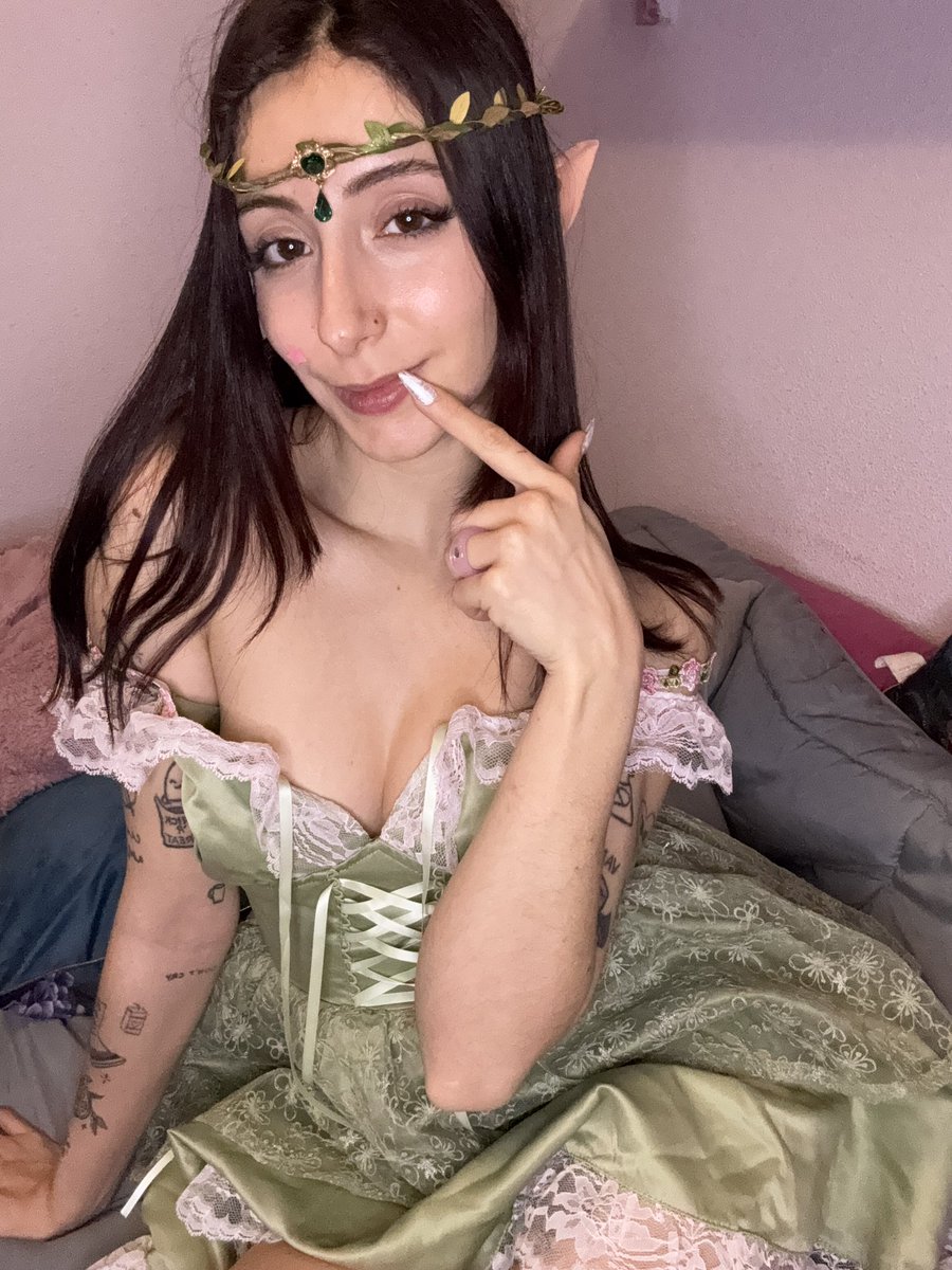 iriigga's tweet photo. 😇 #cosplay #egirl #nsfwtwtﾟ #Only https://t.co/RzNe3lo2bW