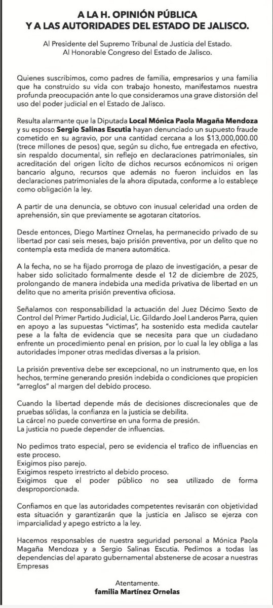 alvaro_delgado's tweet photo. Chulada: La diputada @MonicaMgn, del partido político @MovCiudadanoMX, denuncia haber sido defraudada por 13 millones de pesos en efectivo que entregó y ahora es acusada de traficante de influencias en el Poder Judicial de Jalisco: https://t.co/IzuHEd1RBc