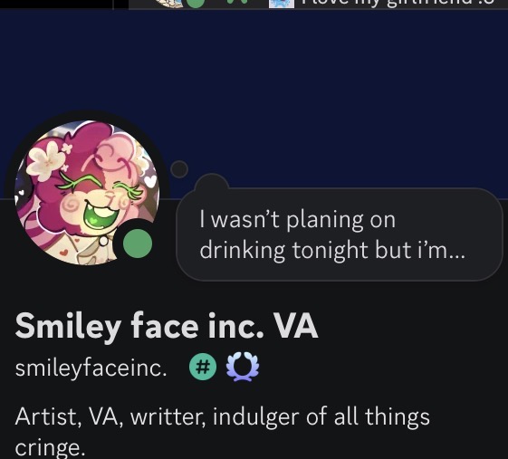 Smiley! READ PINNED tweet media