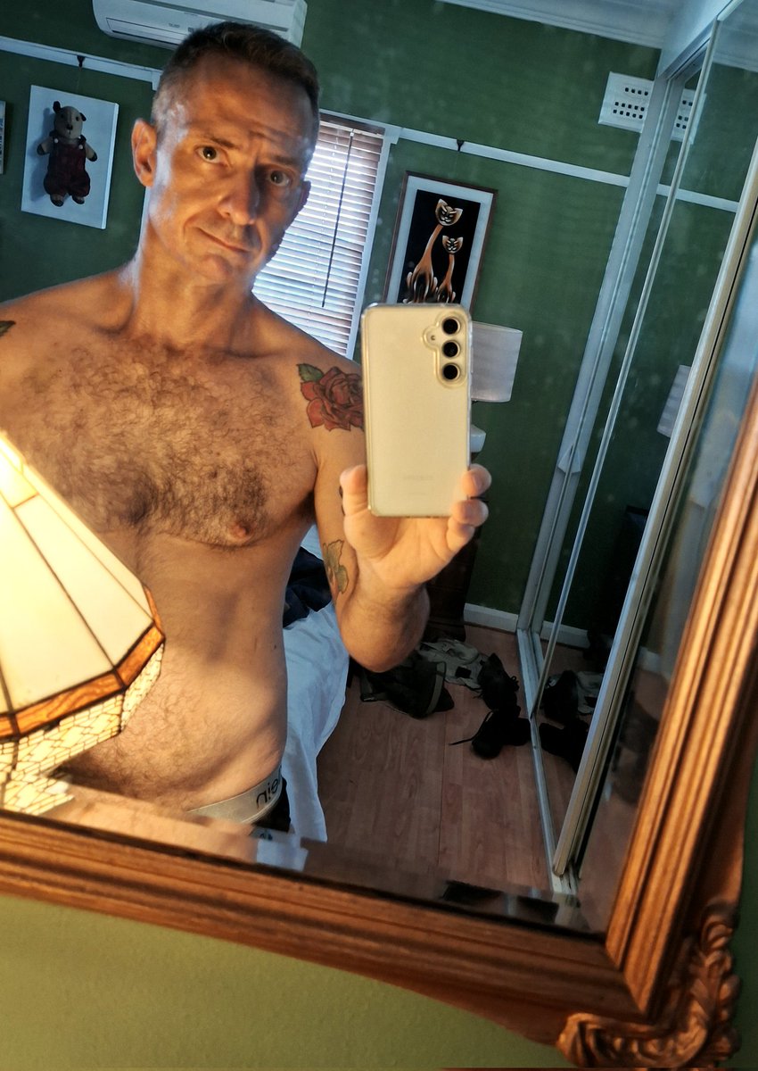 The Ape Descendant tweet media