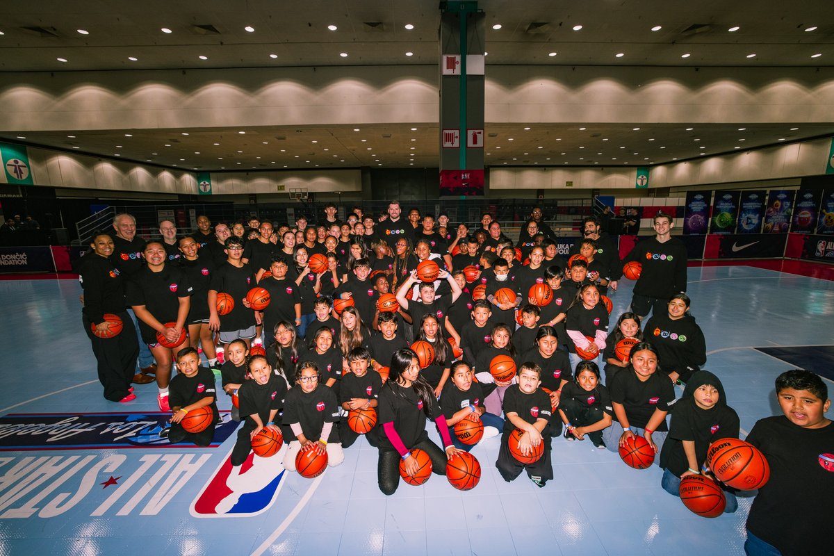 LD77Foundation's tweet photo. Last Friday, in the middle of All-Star weekend, something special happened.🏀✨

We brought 100 kids and 10 coaches together to learn, to play, and to be themselves at our very first Total Hoops Clinic.

Total Hoops is about developing young athletes and young people. Yes, teaching the fundamentals matters. But so does joy. So does confidence. So does making sure a kid feels encouraged when they walk onto the court, and that they carry that feeling with them when they leave.

We’re deeply grateful to the partners who helped see our vision and make this first test run possible: @jrnba, @SearchInstitute, Boys & Girls Club, and @LAsBEST