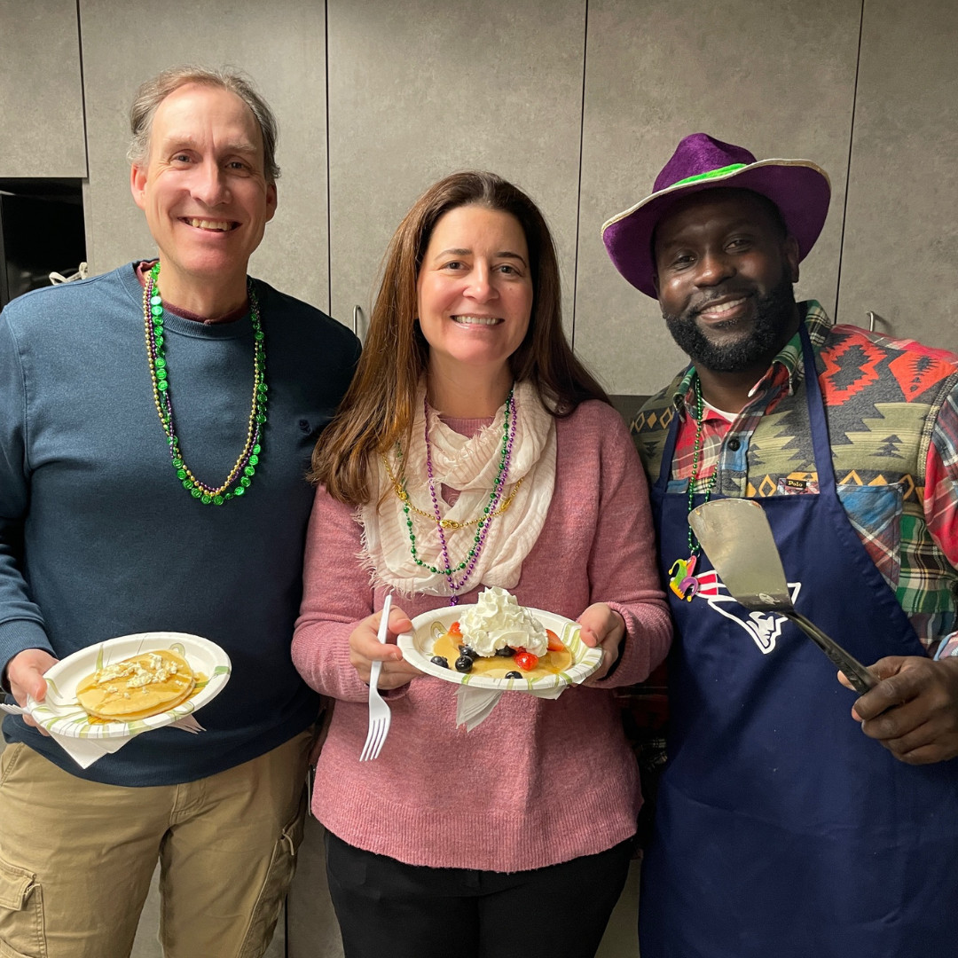Community Connections kicked off the day with plenty of pancakes in celebration of Shrove Tuesday🥞. Staff stopped by to share breakfast and start the week on a positive note.
​
A special thank you to Paula and Kingsley for bringing great energy to the office!
​
#TILL45 #Pancakes