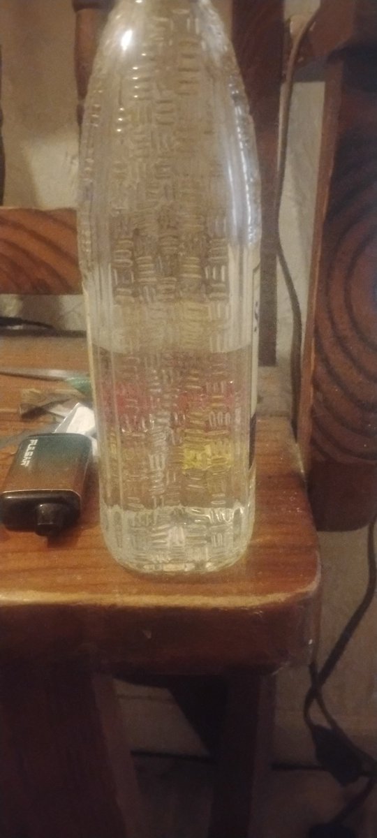 mrtakinoff's tweet photo. How long would you say I had this bottle? https://t.co/XIwO4lzfRr