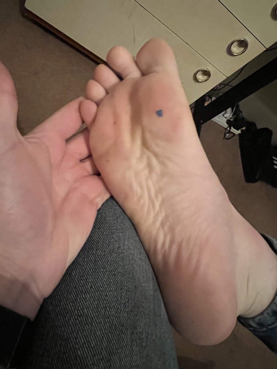 hungryharpoon's tweet photo. Lick :3 https://t.co/YBjUrIDr49