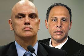 O problema não foi Eduardo Tagliaferro denunciar e provar os crimes de Moraes &amp; Cia, e sim, o VAZAMENTO DE SUPOSTOS DADOS SIGILOSOS (que configuram crimes).

Resultado: MANDADO DE PRISÃO E PEDIDO DE EXTRADIÇÃO.

Pergunto: E OS CRIMES?

Respondo: FOD@M-SE!!!

Ê Xandão, a cada dia