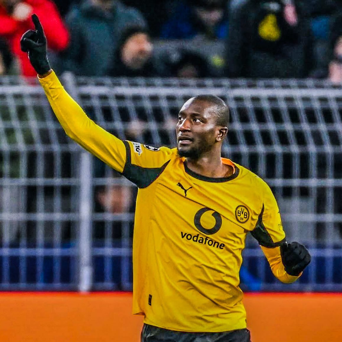 imfuraluc01's tweet image. #UEFACL | RESULTS 

1st Leg

Benfica 0-1 Real Madrid 
Monaco 2-3 PSG 
DORTMUND 2-0 Atalanta
Galatasaray 5-2 Juventus 

Hari utsinzwe ushobora kuzakomeza? 

@bbkigalifm 89.7 FM