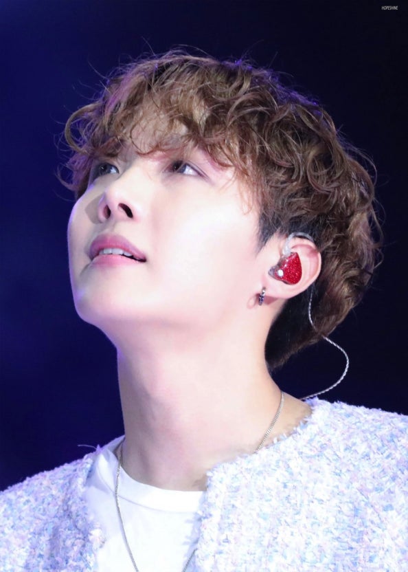 사랑하는 호비 생일 축하해🥳🎂💐💜

#제이홉의하루가_사랑으로가득하길
#제이홉_생일복_많이받아
#HAPPYJHOPEDAY
#To_Be_Continued_218
J-HOPE’S SWEETEST BIRTHDAY
HAPPY HOBI DAY