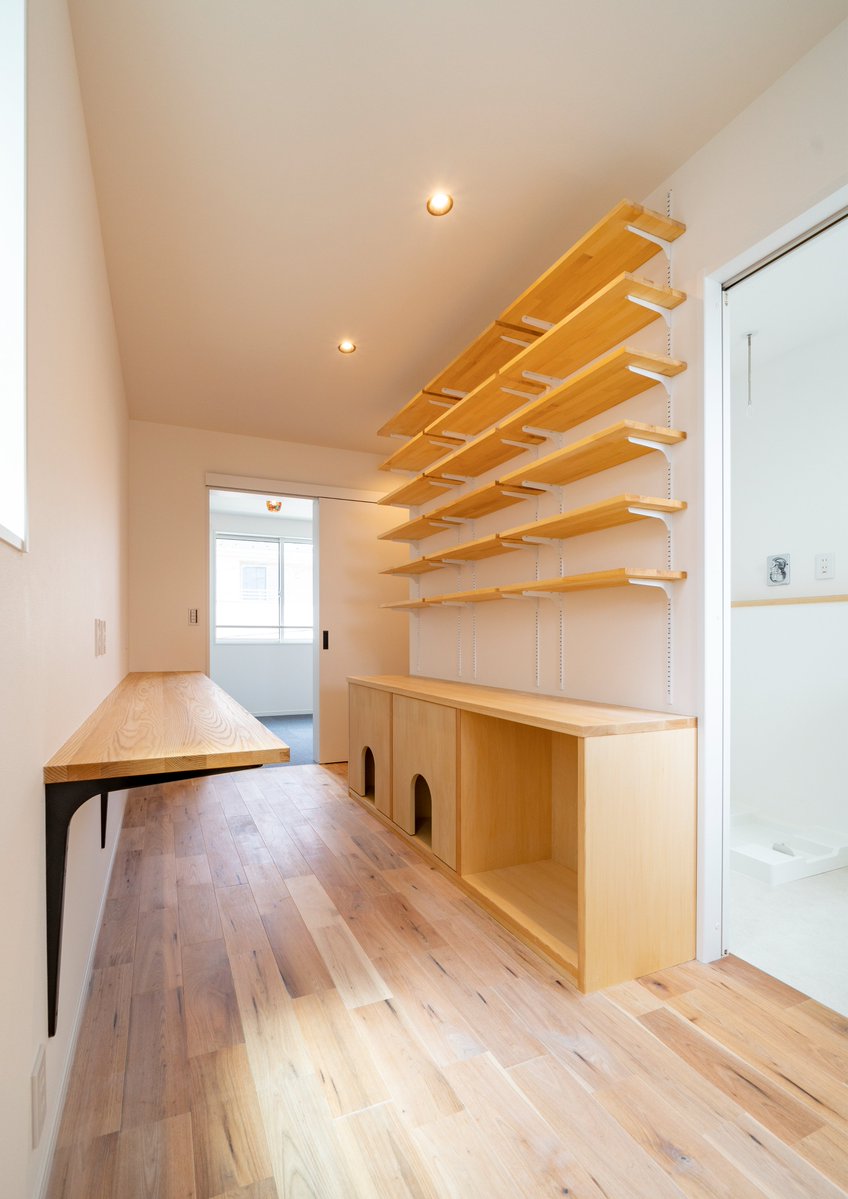 家づくりで一番多い失敗は「土地で予算オーバー」すること⚠️ 
土地の100万円アップ、軽く見てない？
その分、建物の質は大きく変わります🏠✨ 
先に土地にお金を使いすぎると取り戻せない💦
最初の予算配分がすべてを決めます！

LINEで小冊子を無料プレゼント中🎁
line.me/R/ti/p/@921eex…