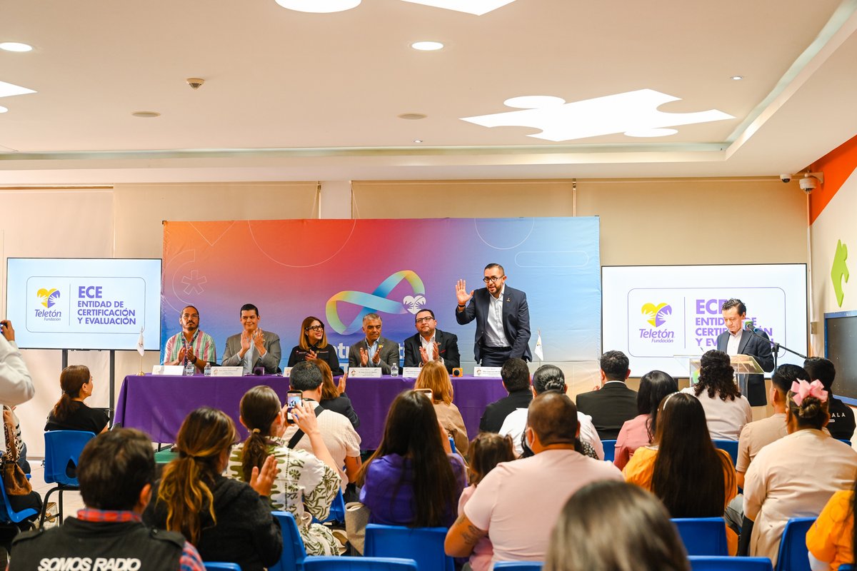 Autismo Teletón 💙💜❤️🧡💛💚 tweet media