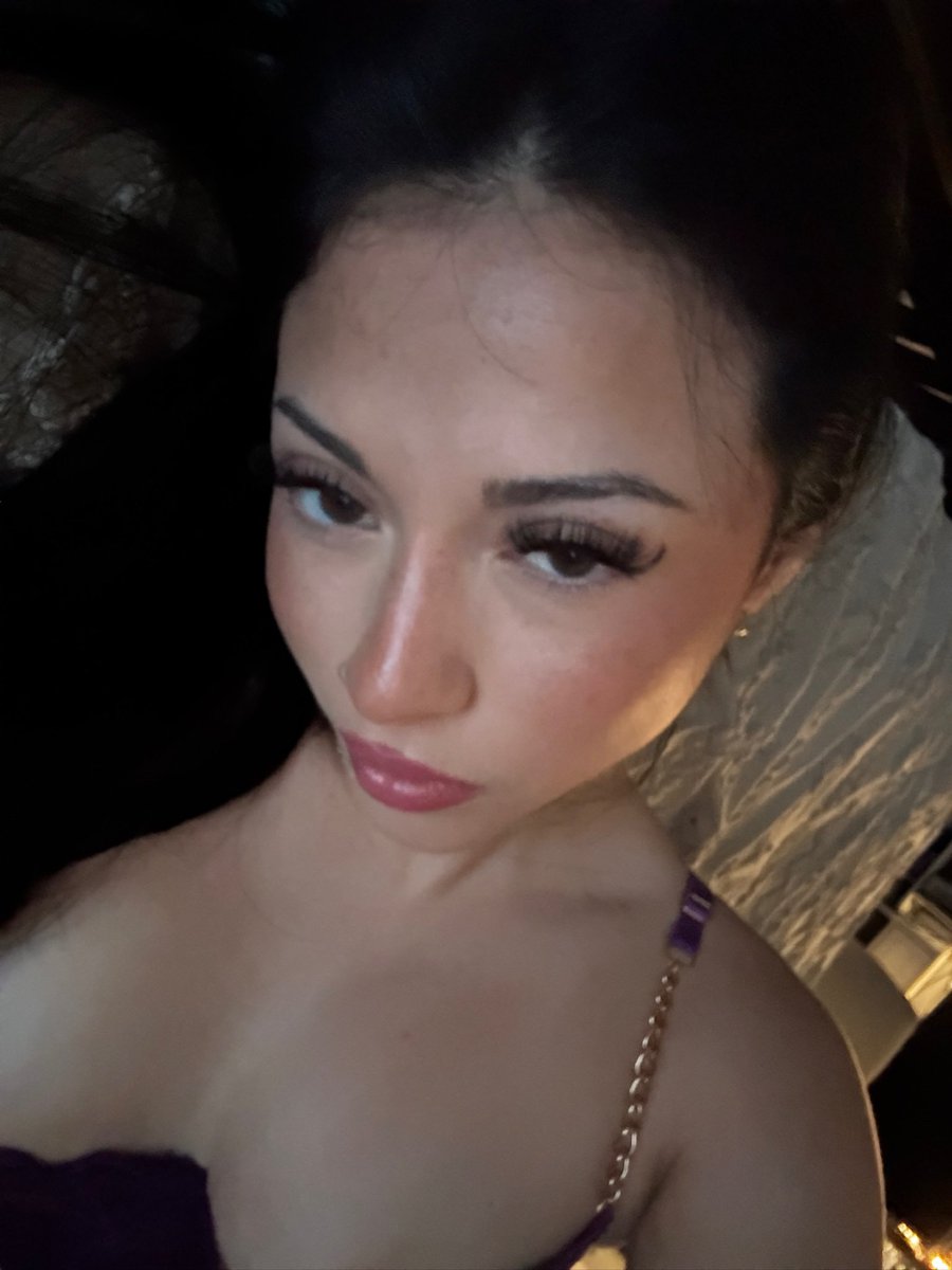 urSecretGaby's tweet photo. https://t.co/G1snaqfdWz