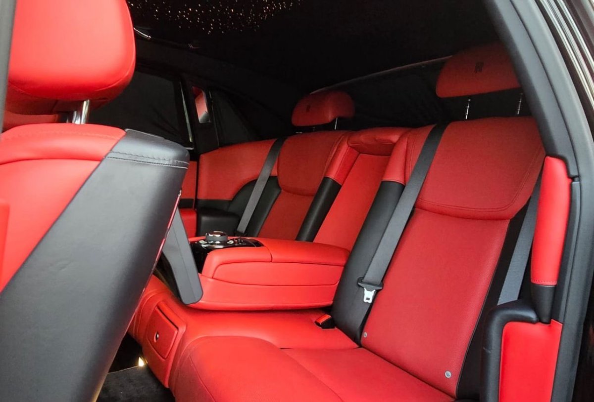 Ms_ii_studio's tweet photo. Brand New 🆕 Rolls-Royce Just Touch Down Rolls Royce 2020 Model Full Option Ghost Just For 300M Naira only Come and buy Before You Hear 👂 Sold: WhatsApp 09086015909 call: 07062224832 https://t.co/ftwuVRYXOV