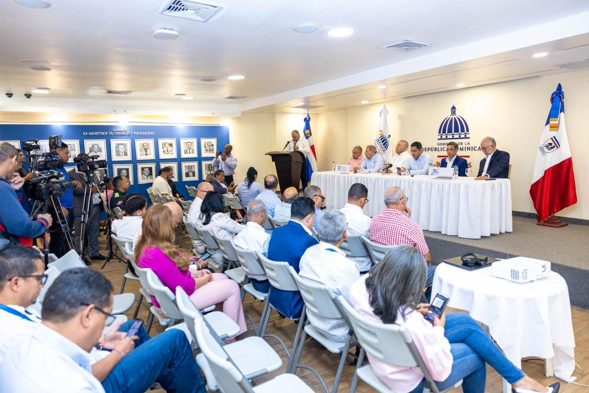 Administrativo RD tweet media