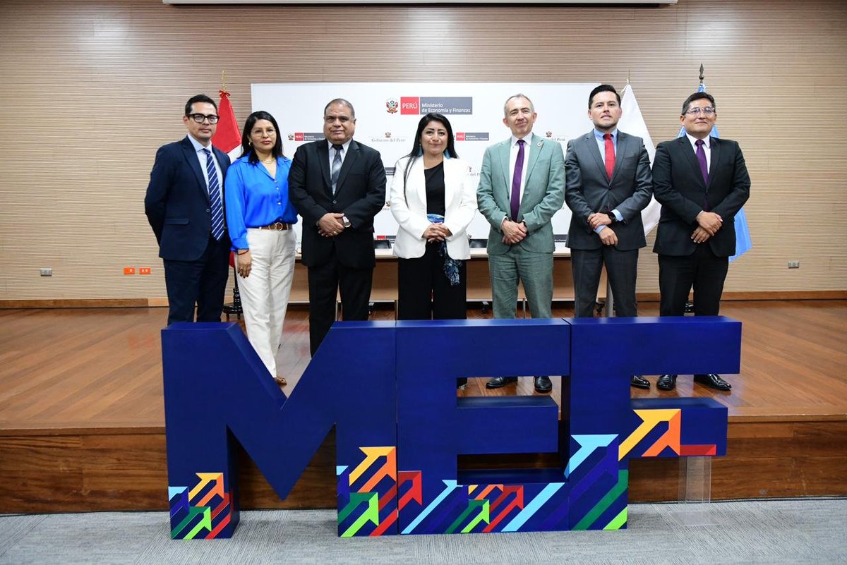 Ministerio de Economía y Finanzas tweet media