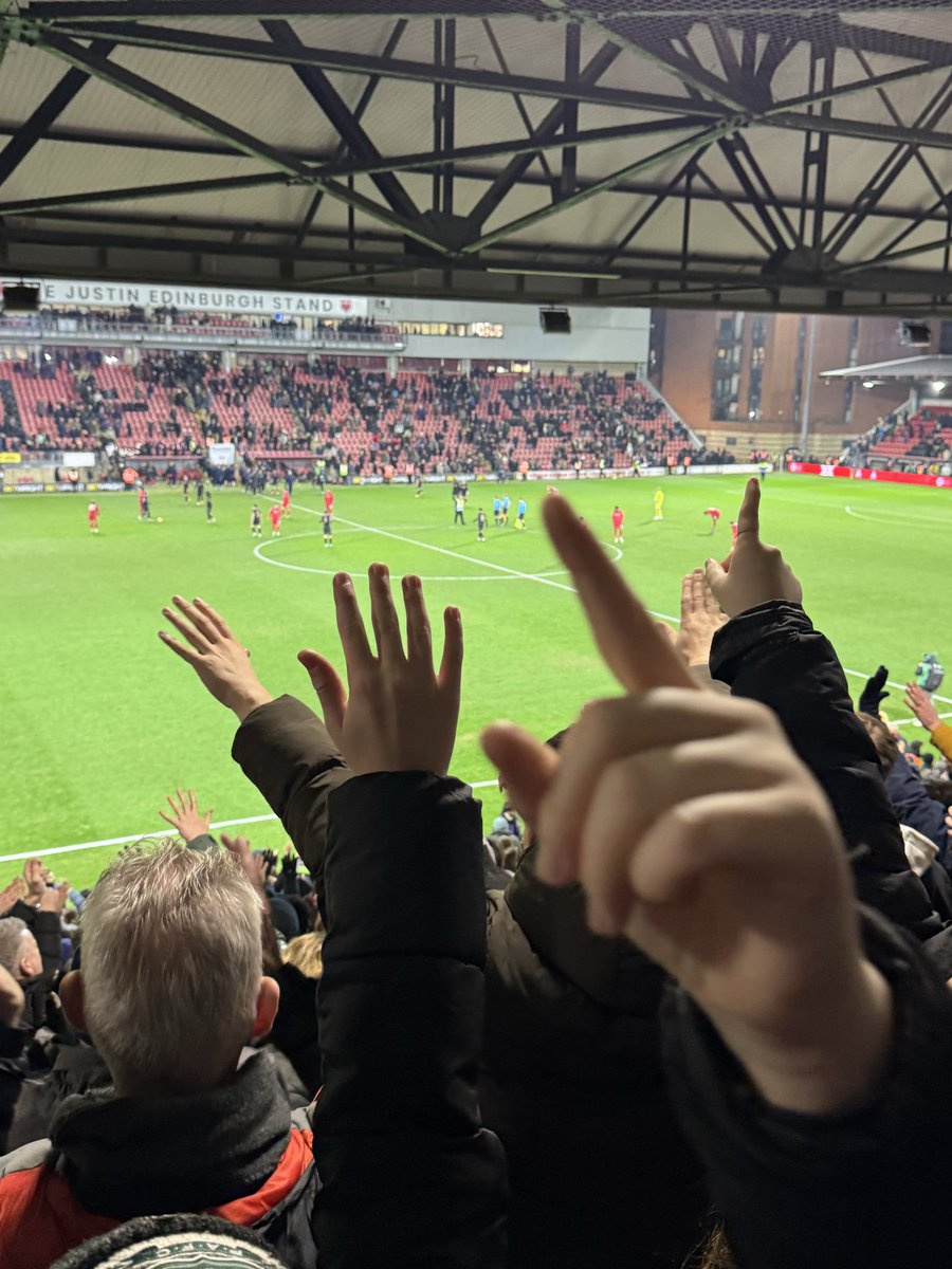 Daniel Cole tweet media