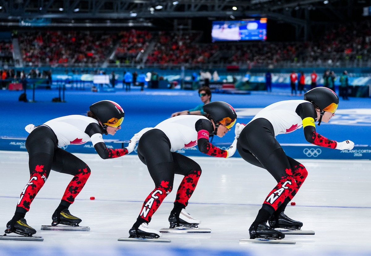 CanadianPM's tweet photo. A second straight Olympic gold for #TeamCanada in the women’s team pursuit! The trio of Ivanie Blondin, Valérie Maltais, and Isabelle Weidemann rose to the occasion once again, defending their crown after winning gold at the Beijing 2022 Games. 🥇

Photo credit: Leah Hennel/COC https://t.co/m7rd2zvhpi