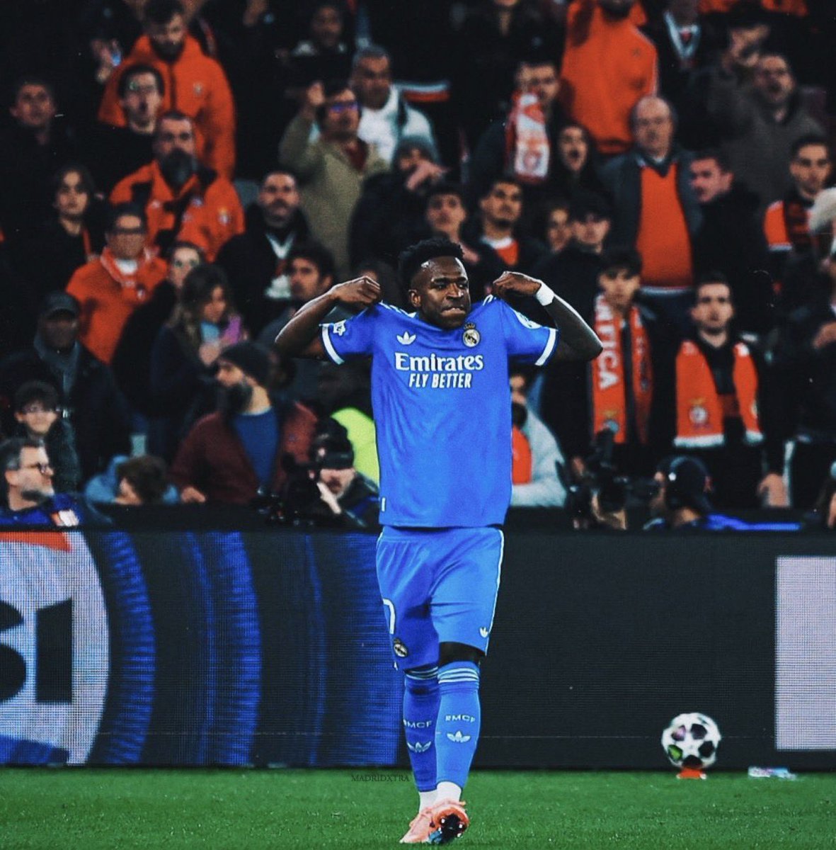 الحمدلله انتصار مهم ضد اقذر نادي 
والإياب في البرنابيو نبي نربي كلاب الأرجنتين

مبركك مدريديستا 🤍