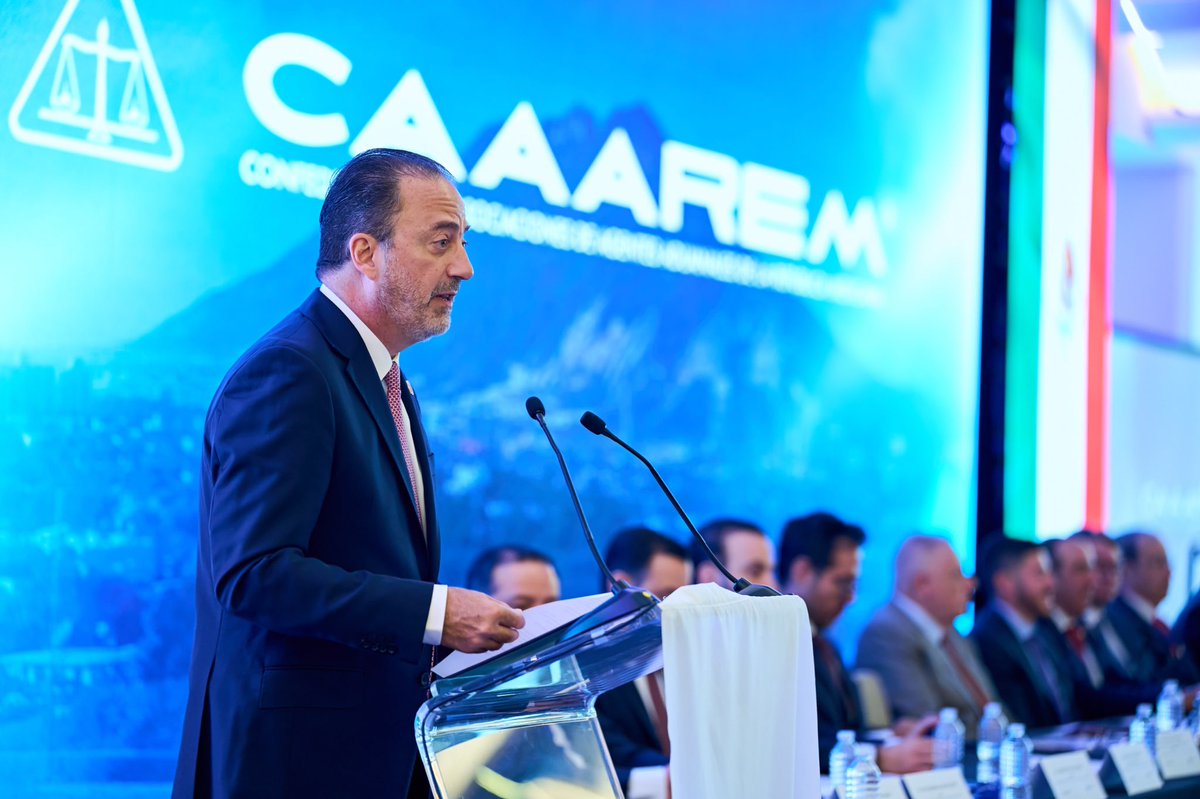 CAAAREM tweet media