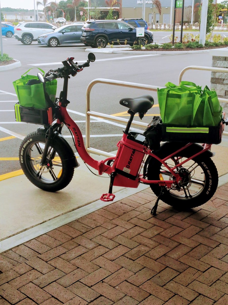 Grocery run to the new <a href="/Publix/">Publix</a> at Heritage Square in Palm Bay by ebike today. Three bags loaded and rolling home!  This store is finally bike-ride distance from my neighborhood.

#PalmBay #Publix