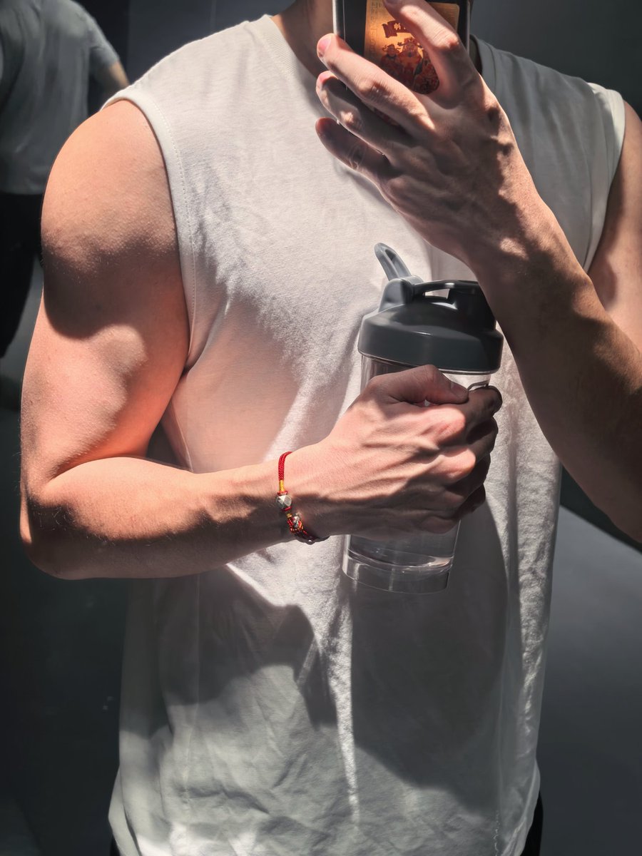 𝐂𝐞𝐥𝐞𝐛（焦虑版） tweet media