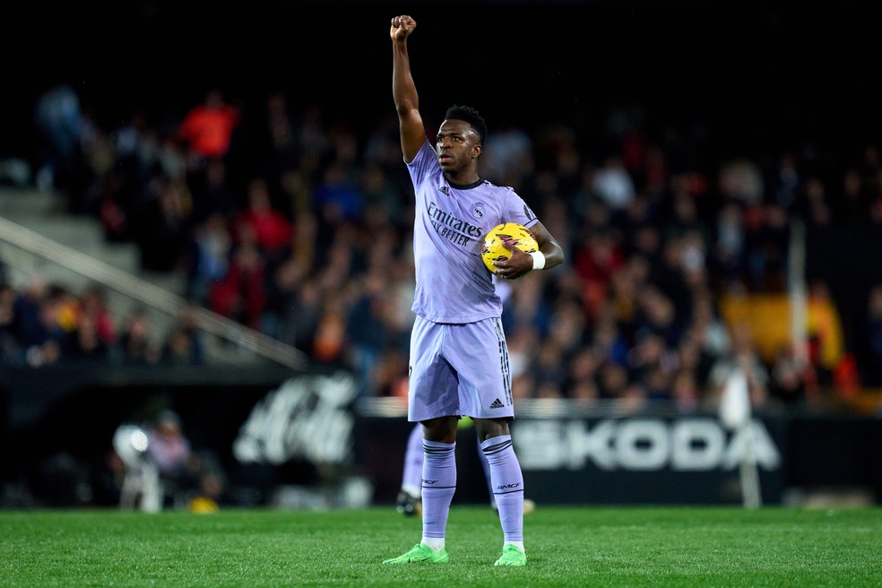 Nossa solidariedade ao craque Vinícius Jr que segue na luta contra o rascimo.

Você não está sozinho! ✊🏾🏴‍☠️