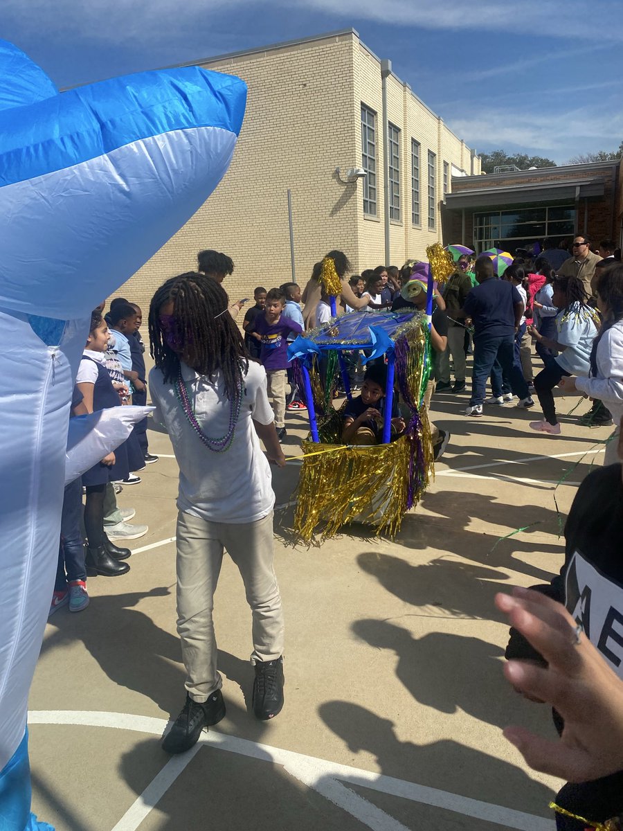 Daniel Webster Elementary tweet media