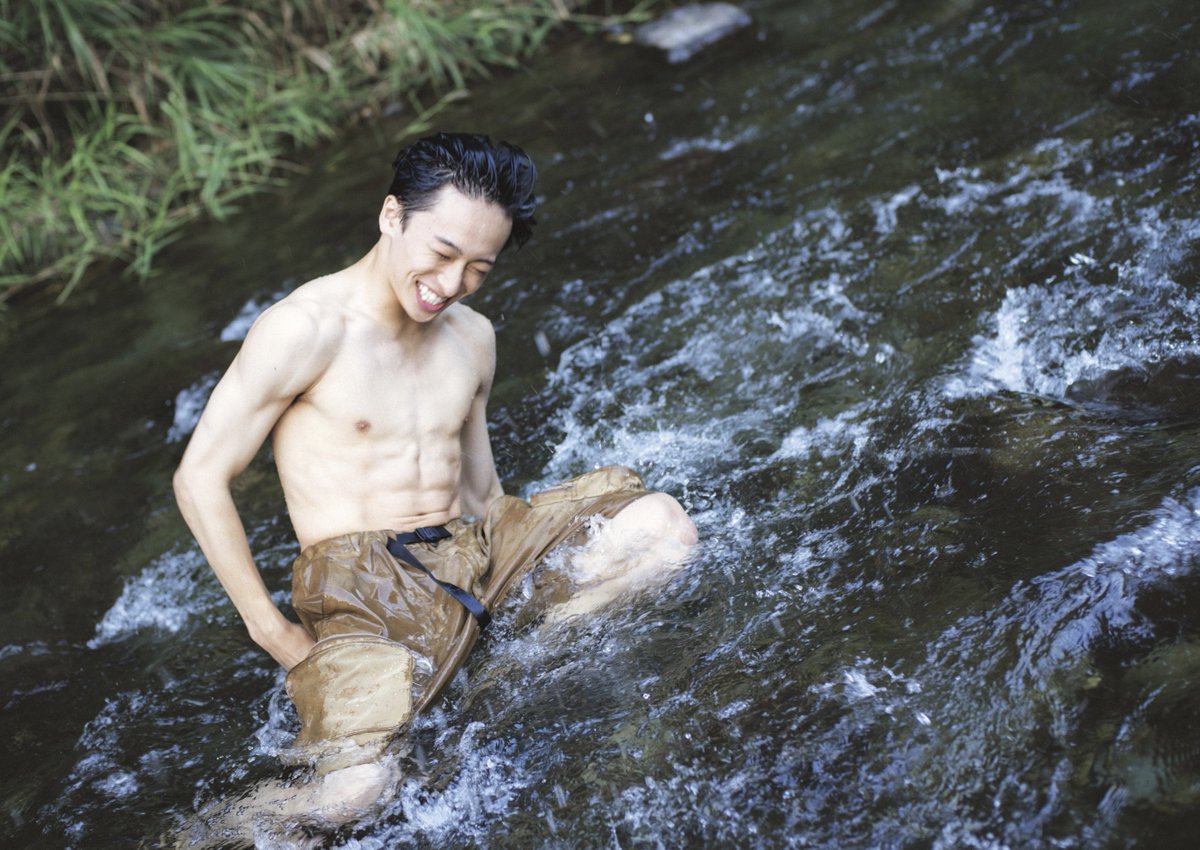 ㅤ ﾘｱﾙｱｷﾊﾞﾎﾞｰｲｽﾞ 龍@RAB_RYU 1st写真集『TOY BOX』 𝑵𝒐𝒘 𝑶𝒏