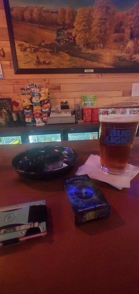 Ripping Whale tweet media