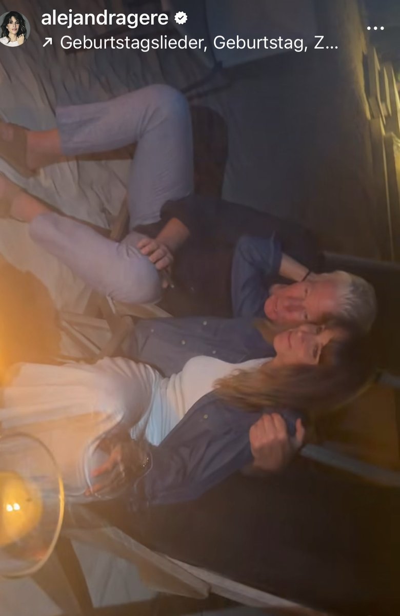 ChiccoseDOC's tweet image. benefico supportato con la presenza dal vivo in Nevada, nel match total black da tappeto rosso♥️, ancora di allure patinata. La star della serie “StarTrekStrangeNewWorlds”, #RebeccaRomjin, ha rivolto i suoi auguri🍰 di candeline appena spente al marito, #JerryOConnell,