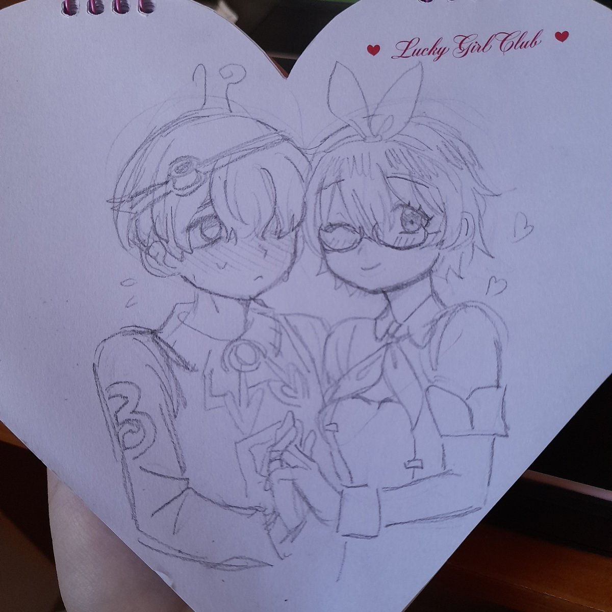 Nisuten_'s tweet photo. Dibujé Joelico en una libreta de corazón porque se aman mucho #ocxc https://t.co/IEJvpbnusi