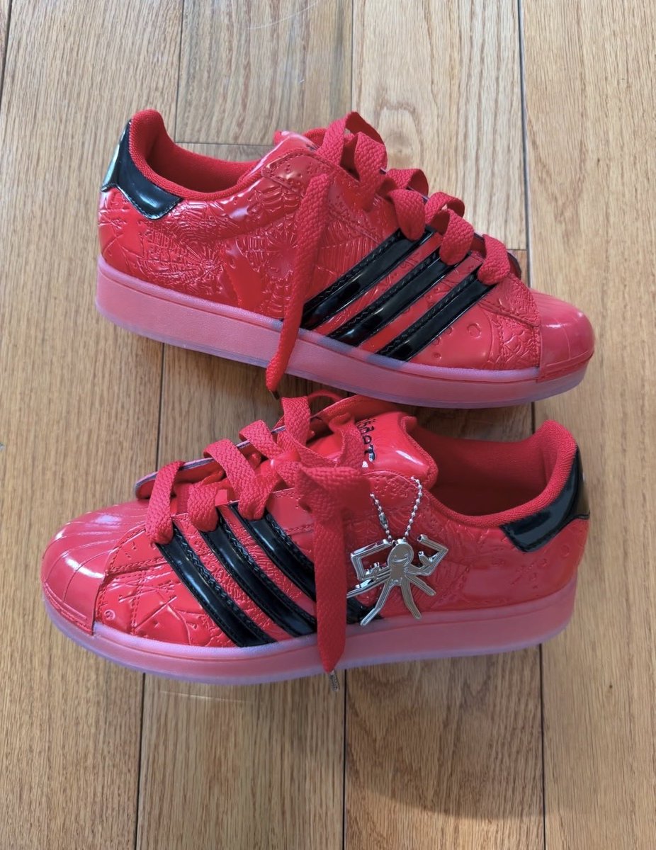 Ovrnundr tweet media