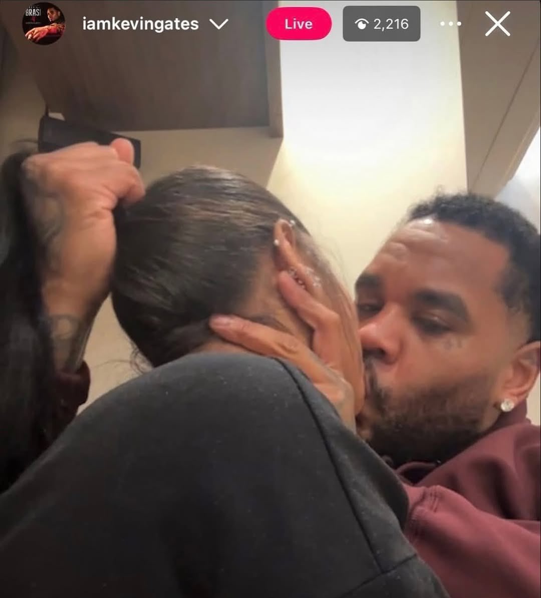 omeo 𖤐 tweet media