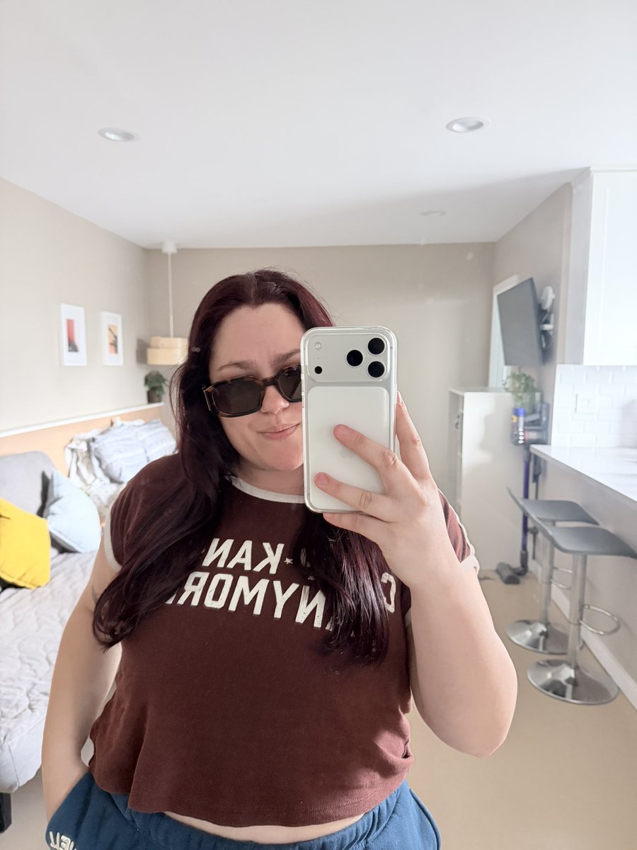 si, occasionally 🪩 ★ tweet media